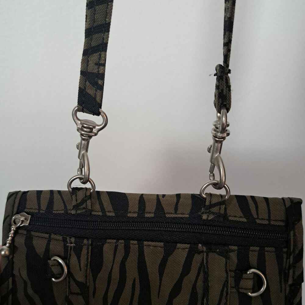Baggallini Crossbody Teenee Phone Bagg
Green and Black Zebra Print - Picture 8 of 9